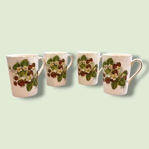 Set of 4 Hammersley / Spode Strawberry Ripe Mugs